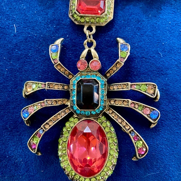 Not so Its’y Spider Beaded Necklace Faux Beads - Picture 2 of 7